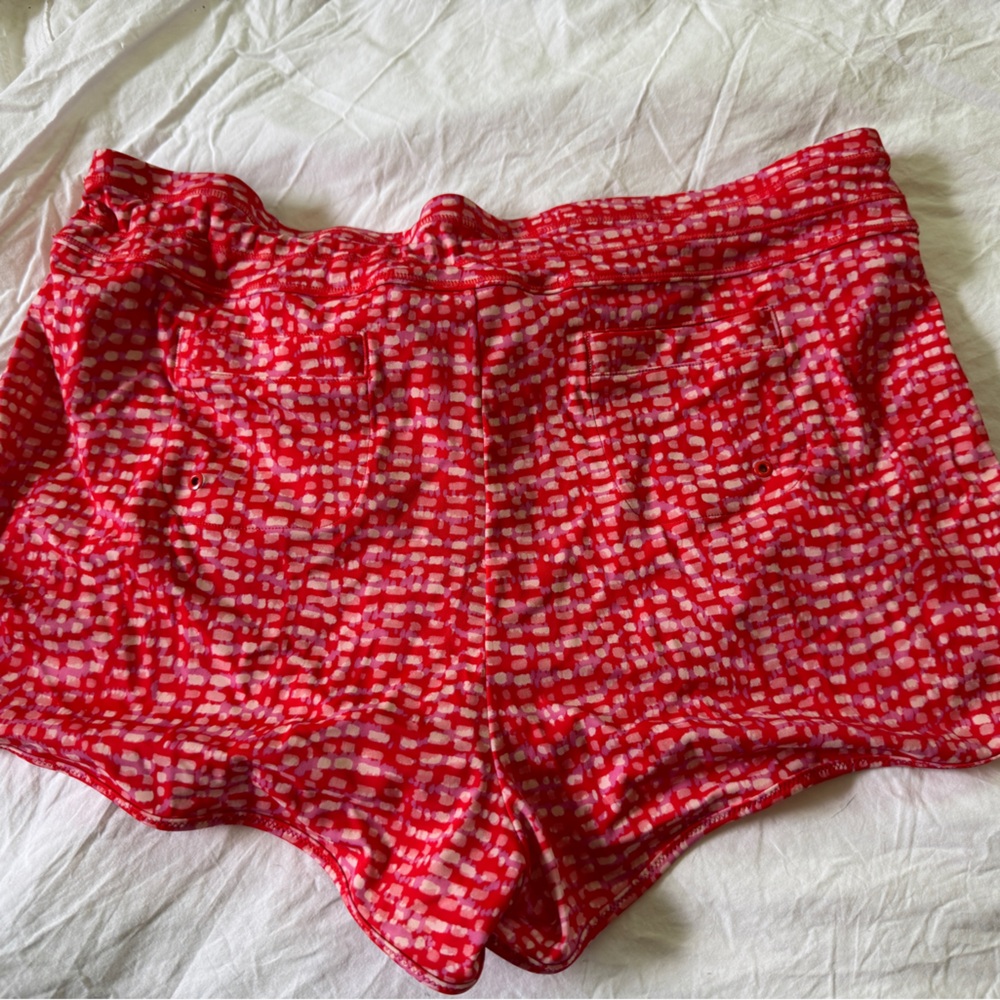 Athleta Red and White Patterned Activewear swim short